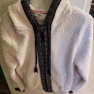 AE white fluffy sweatshirt